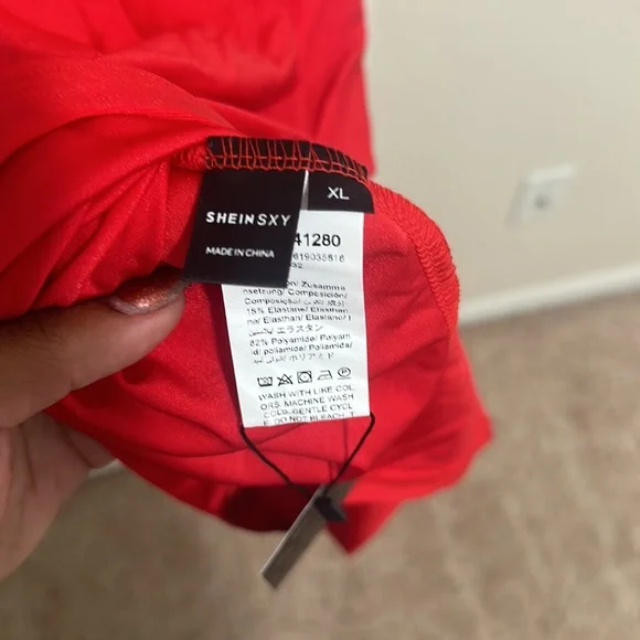 WOMENS XL BODYCON SEXY RED OFF SHOULDER DRESS - Picture 8 of 8